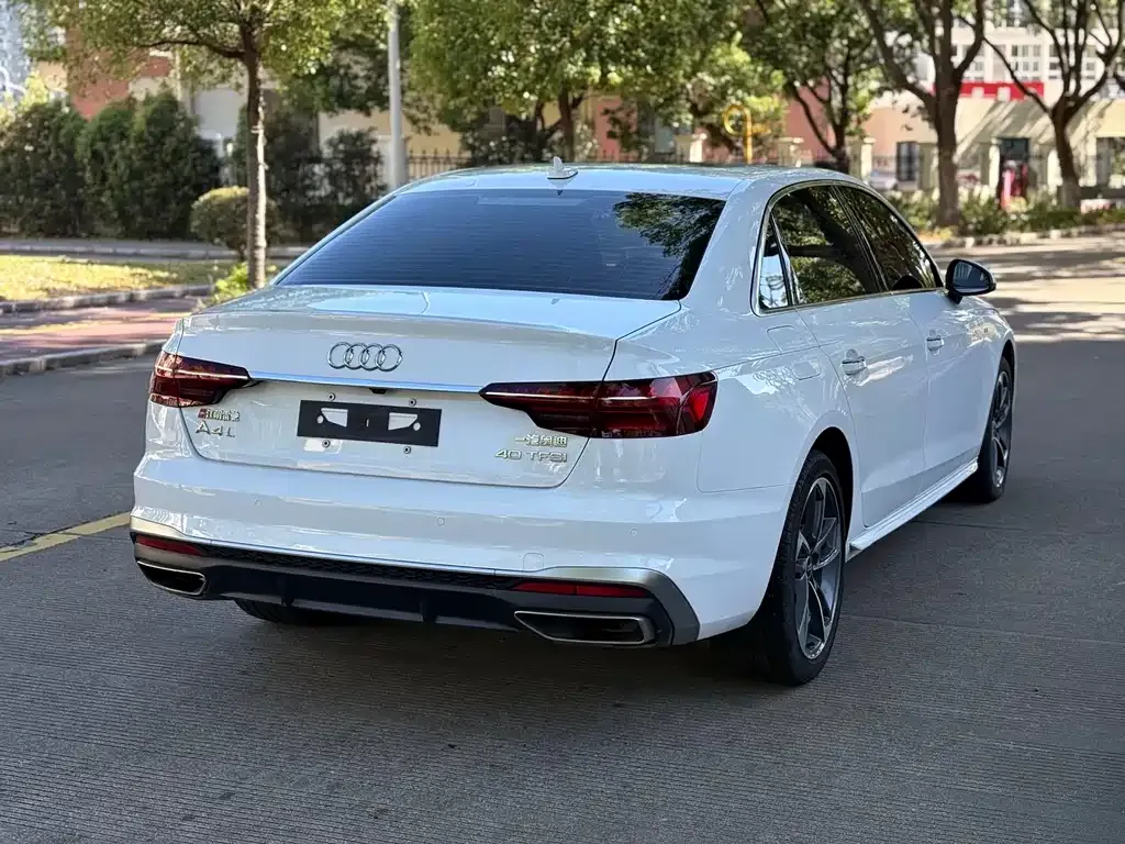Audi A4L — фото 3