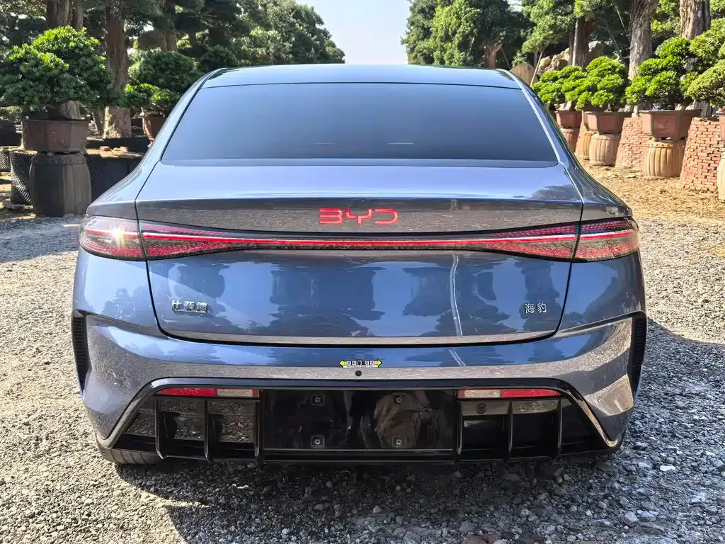 BYD Seal — фото 7