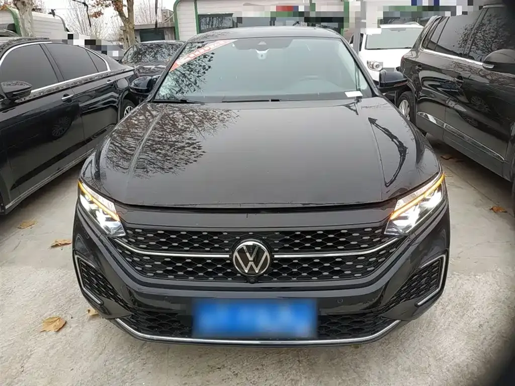 Volkswagen Passat — фото 7