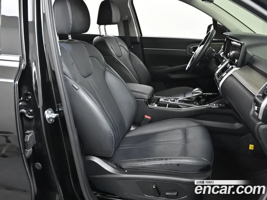 Kia Sorento — фото 8