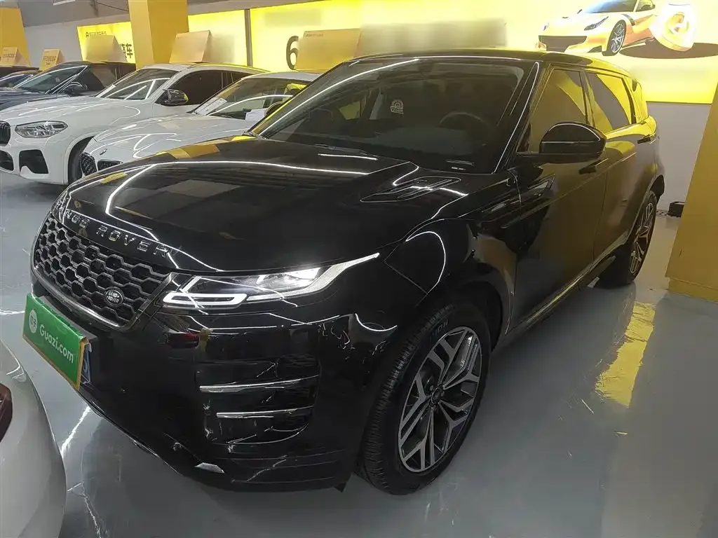 Land Rover Evoque — фото 1