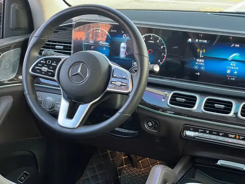 Mercedes-Benz GLE — фото 9