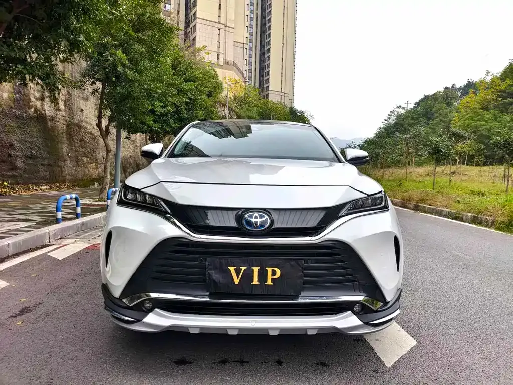 Toyota Harrier — фото 7