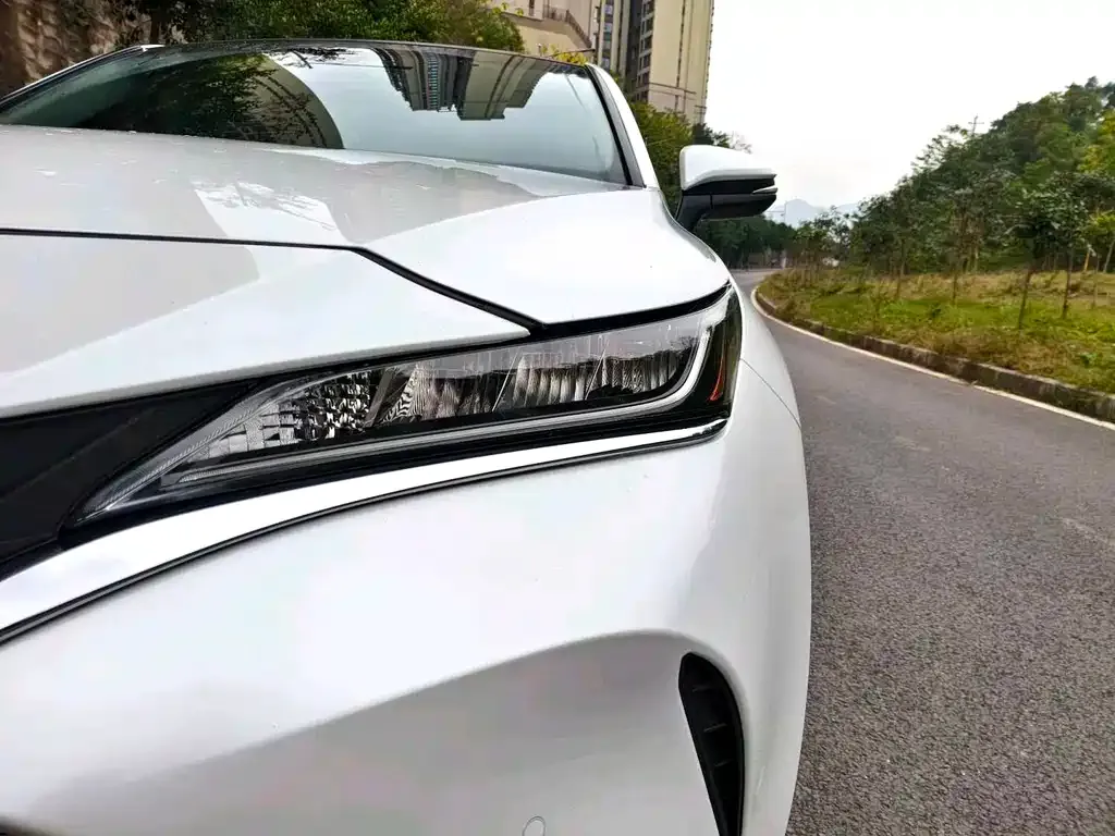 Toyota Harrier — фото 8