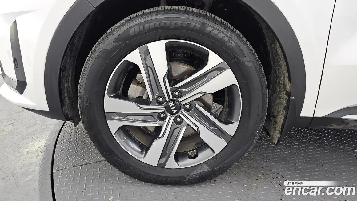 Kia Sorento — фото 8