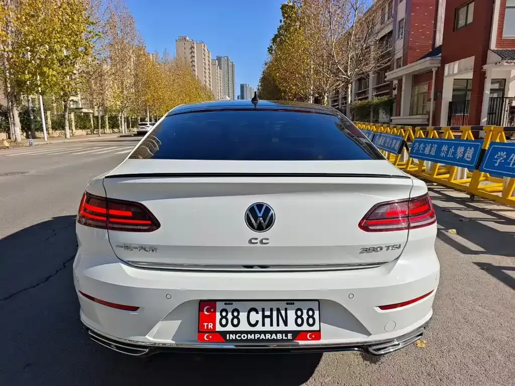 Volkswagen CC — фото 8