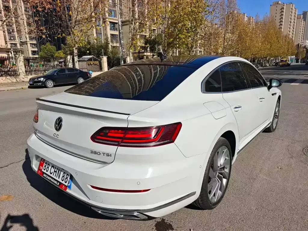 Volkswagen CC — фото 9
