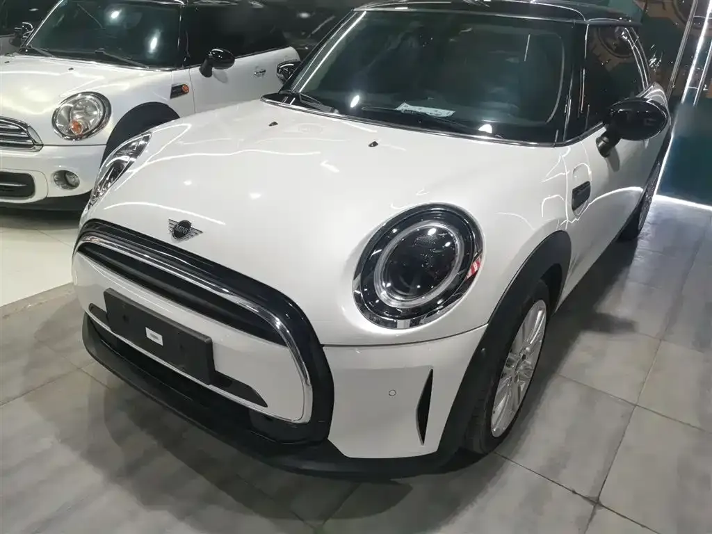 MINI Cooper (3-door) — фото 1