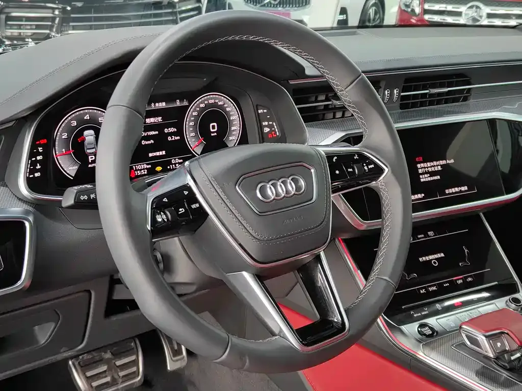Audi A6L — фото 10