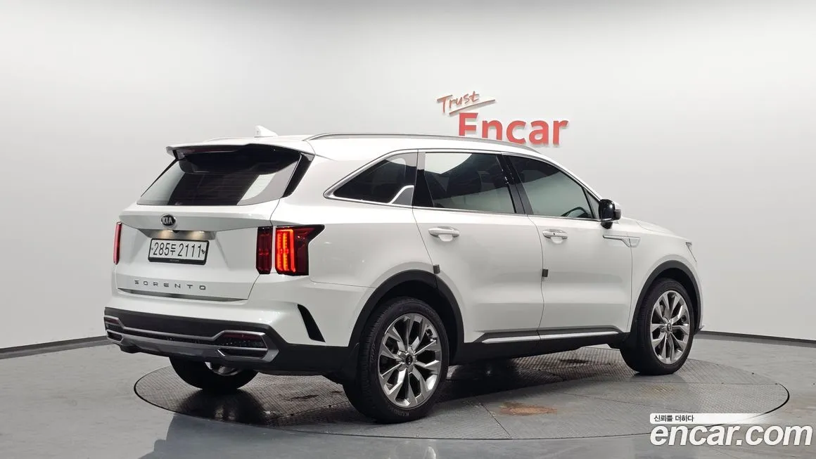 Kia Sorento — фото 3