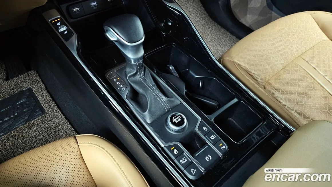 Kia Sorento — фото 9