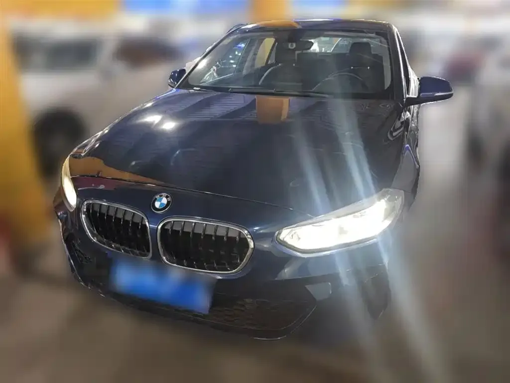 BMW 1 Series — фото 1