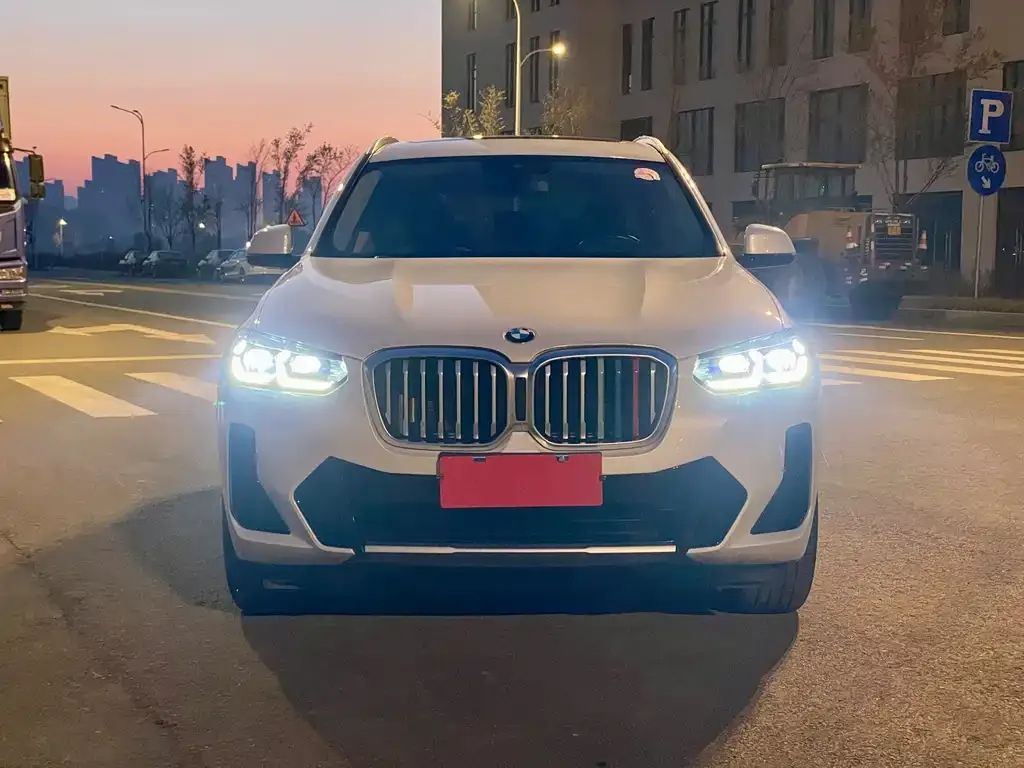 BMW X3 — фото 9