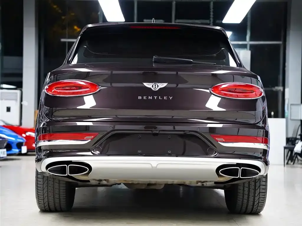Bentley Bentayga — фото 7