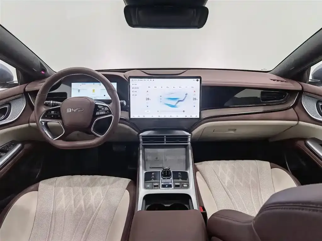 BYD Seal — фото 6