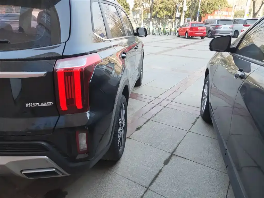Kia Sportage — фото 9