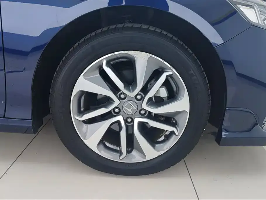 Honda Inspire — фото 10