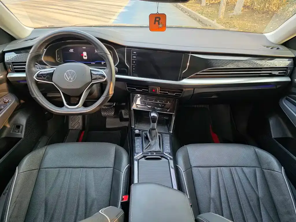Volkswagen Passat — фото 8