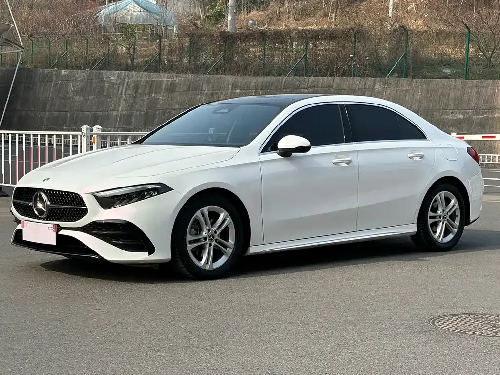 Mercedes-Benz A-Class — фото 1