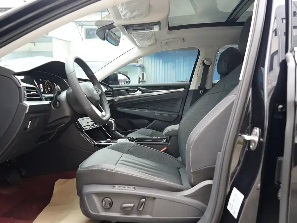 Volkswagen Passat — фото 4