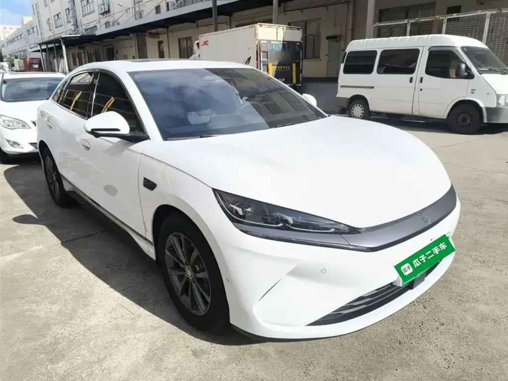 BYD Qin L — фото 4