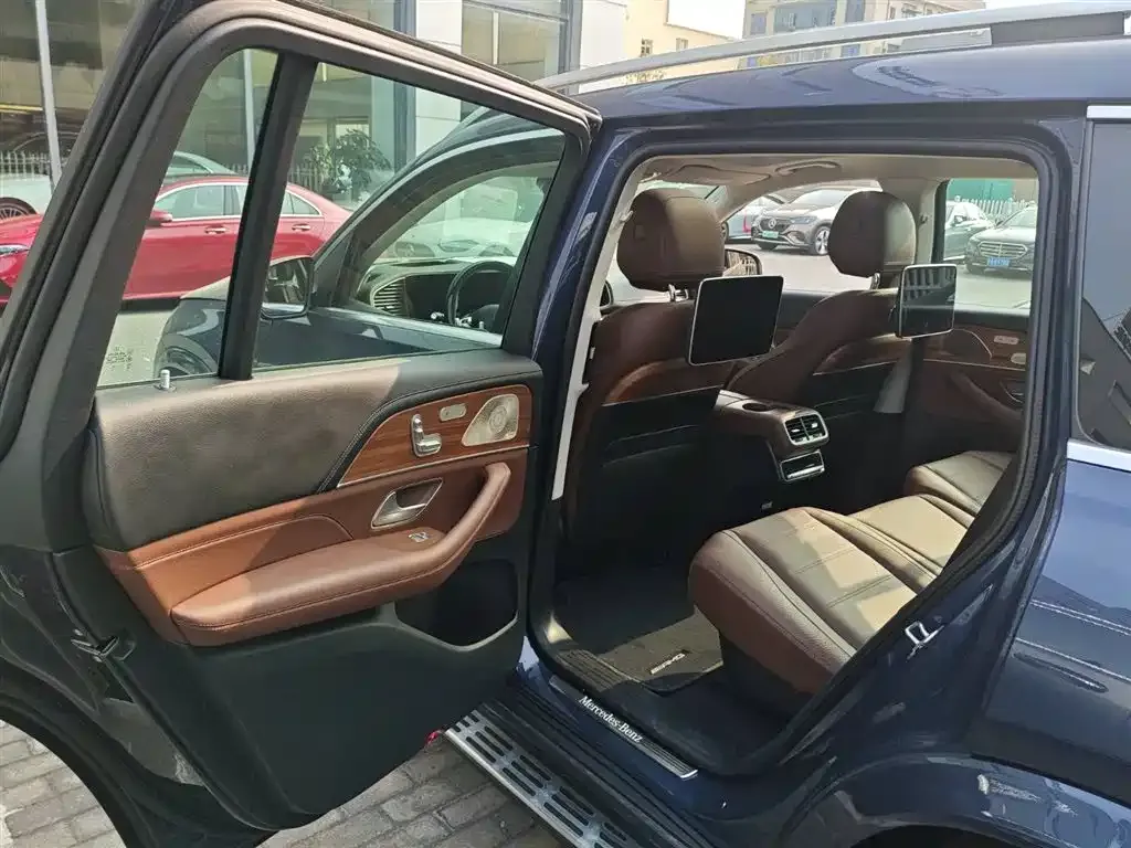 Mercedes-Benz GLS — фото 2