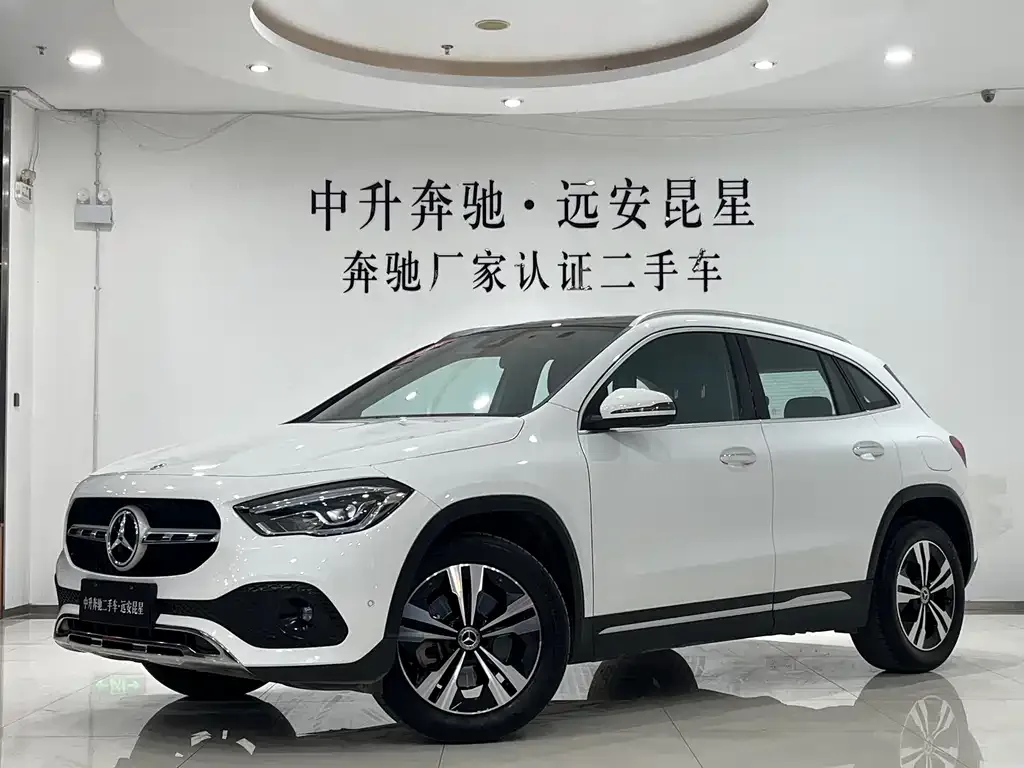 Mercedes-Benz GLA — фото 1