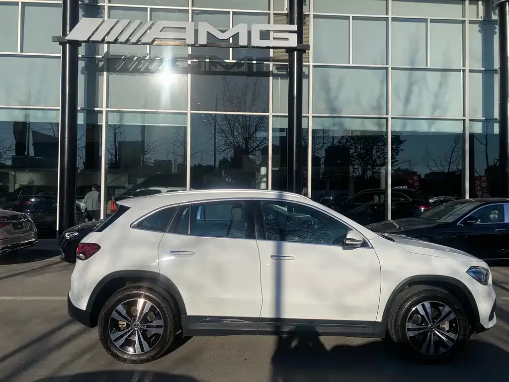 Mercedes-Benz GLA — фото 2