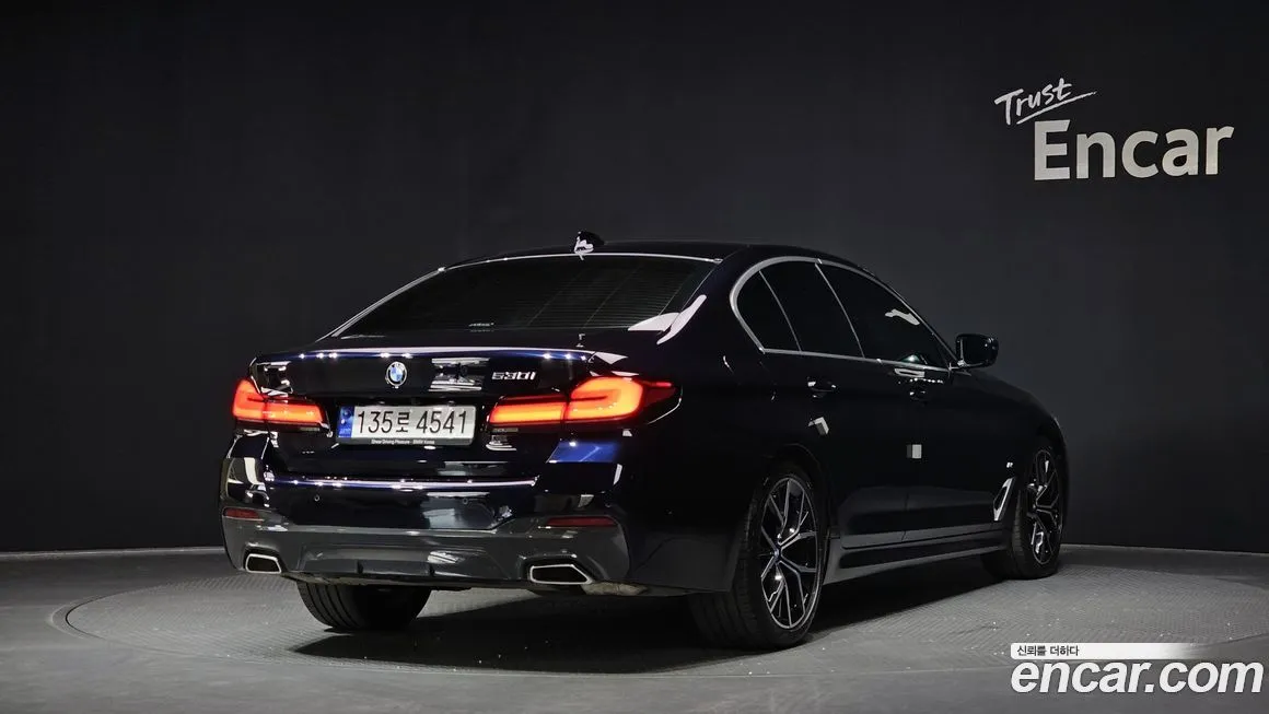 BMW 5-Series — фото 4