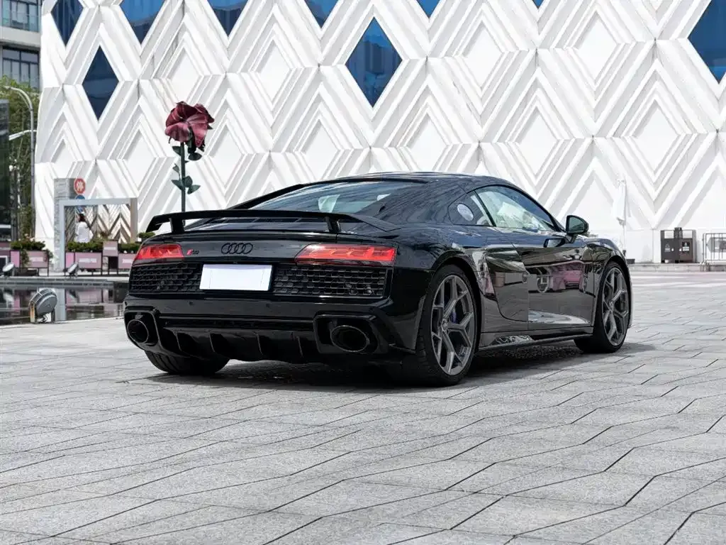 Audi R8 — фото 10