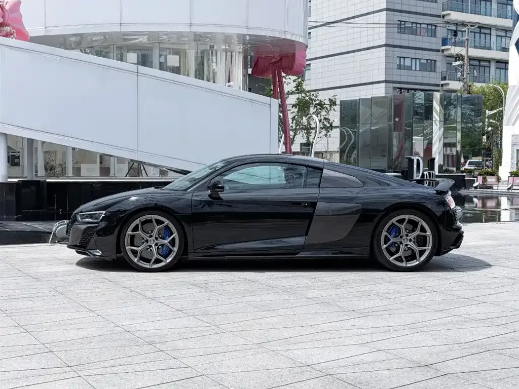 Audi R8 — фото 2