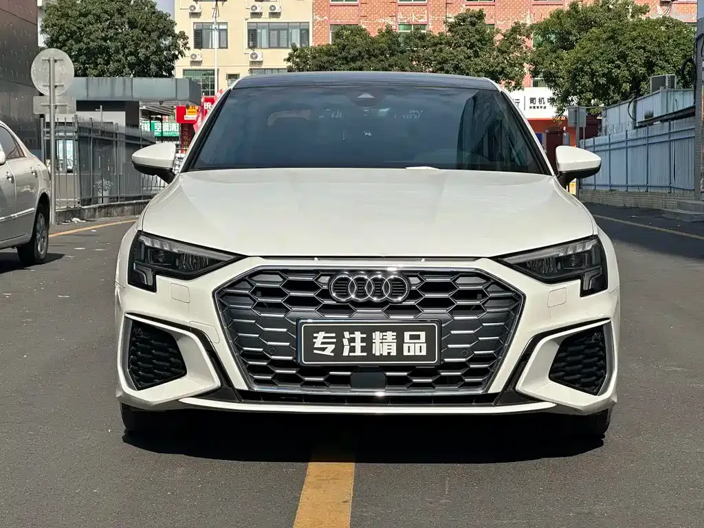 Audi A3 — фото 2