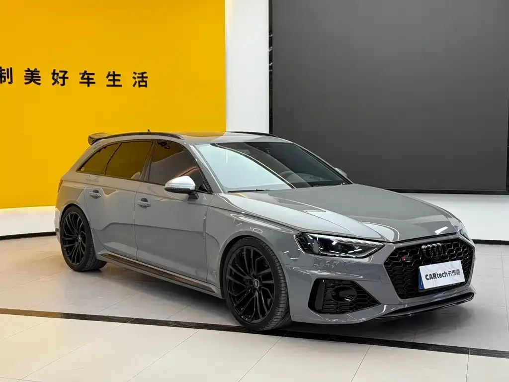 Audi RS 4 — фото 2