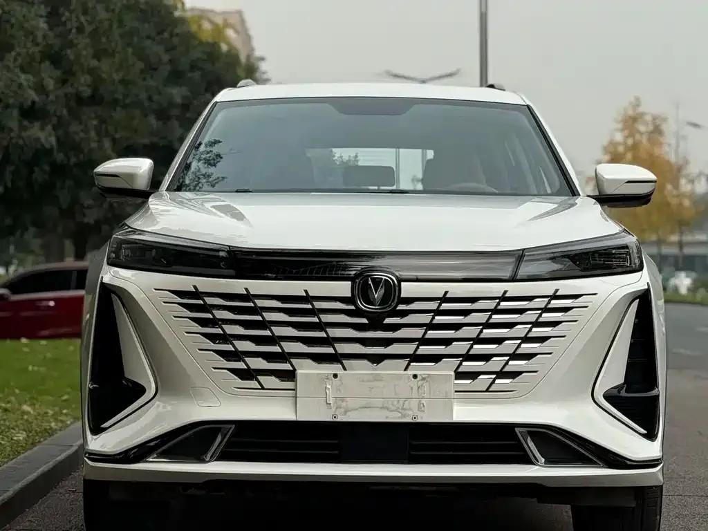 Changan CS75PLUS — фото 2