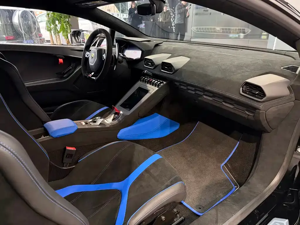 Lamborghini Huracan — фото 7