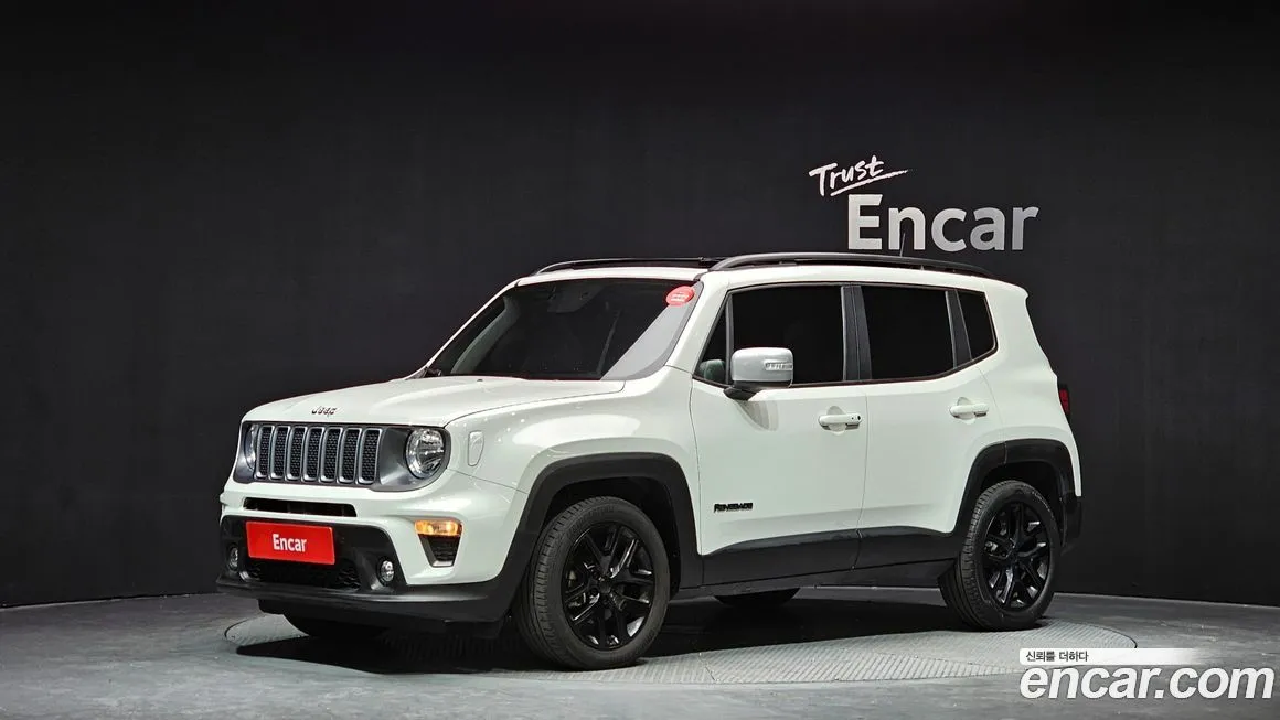 Jeep Renegade — фото 1
