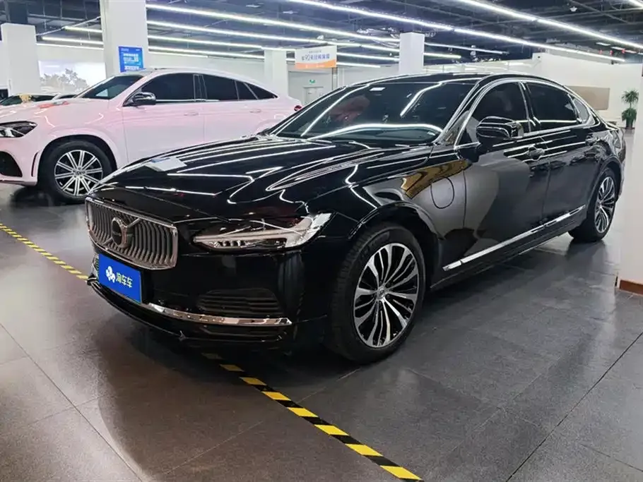 Volvo S90 PHEV — фото 1