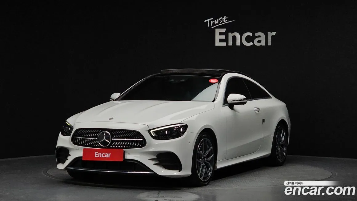 Mercedes-Benz E-Class — фото 1