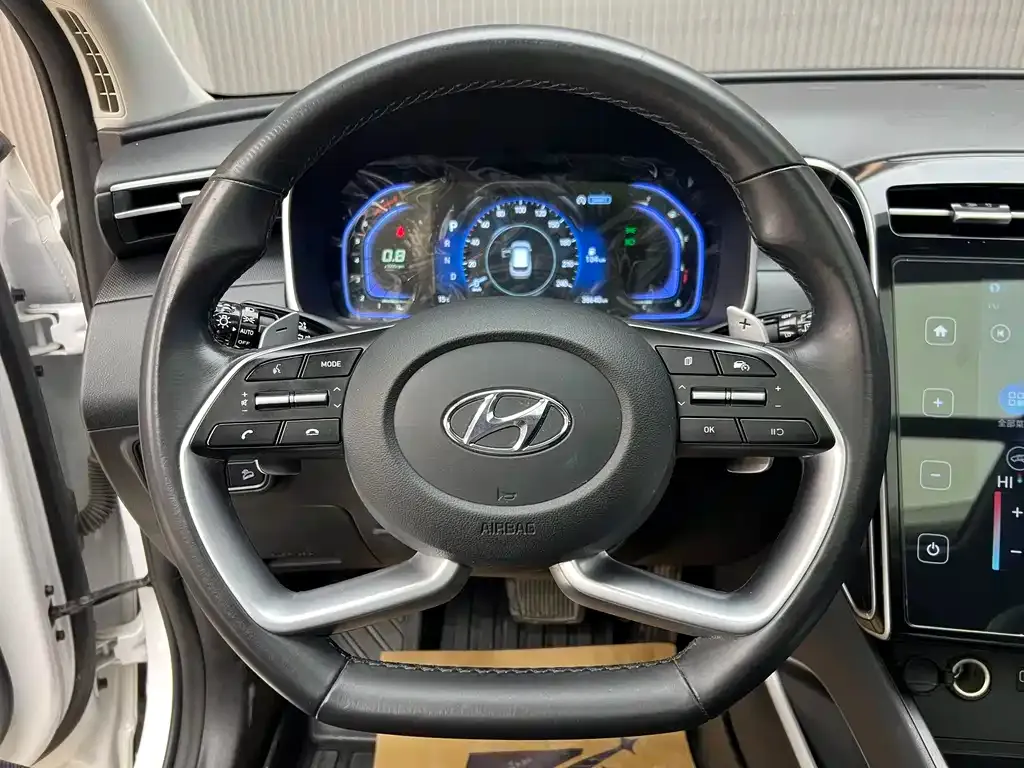 Hyundai Tucson — фото 8