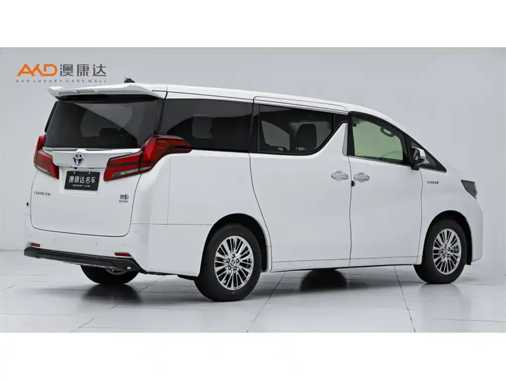 Toyota Alphard — фото 10