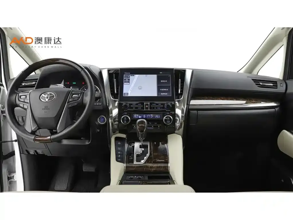 Toyota Alphard — фото 8