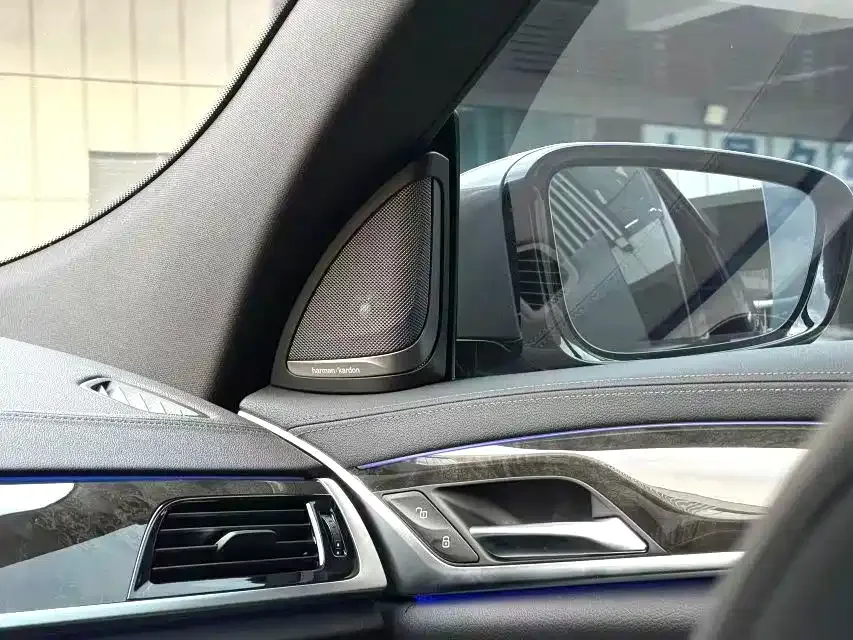 BMW 6 Series GT — фото 10