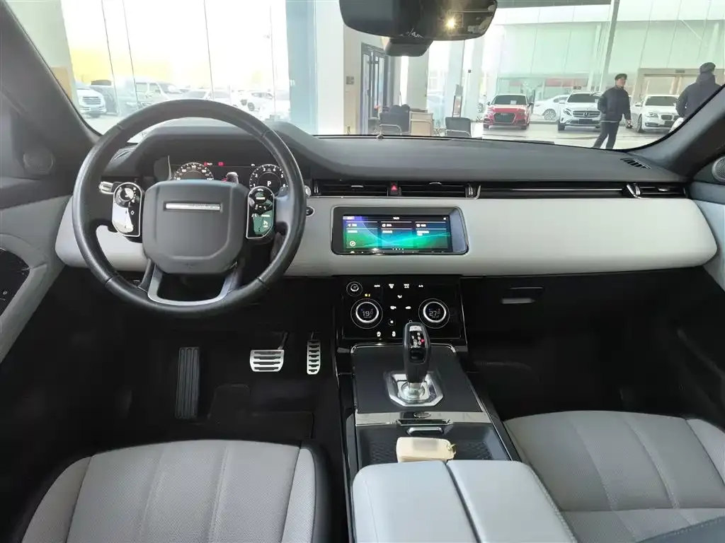 Land Rover Evoque — фото 8