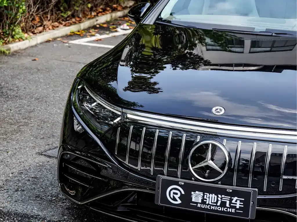 Mercedes-Benz EQS AMG — фото 3