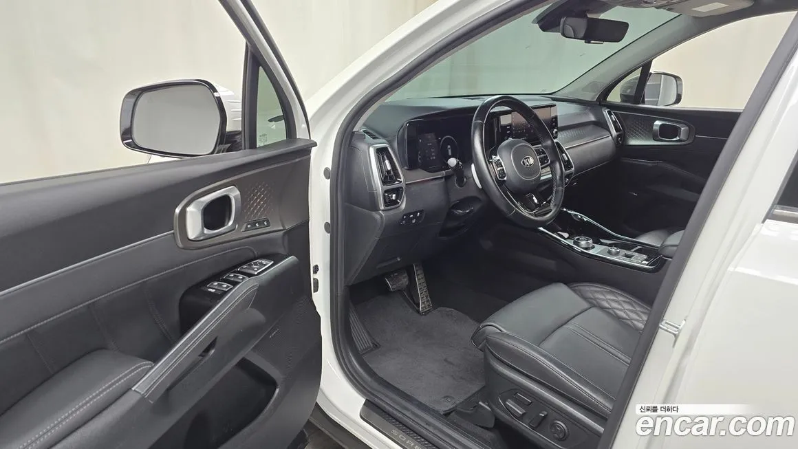 Kia Sorento — фото 10