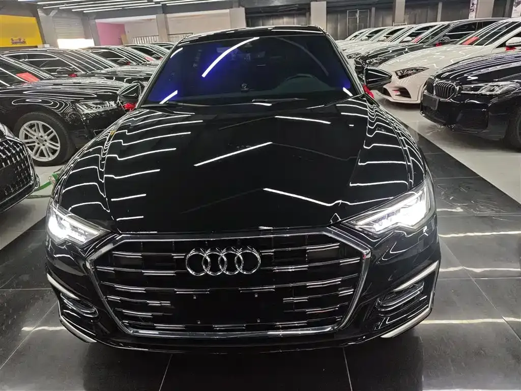 Audi A6L — фото 8