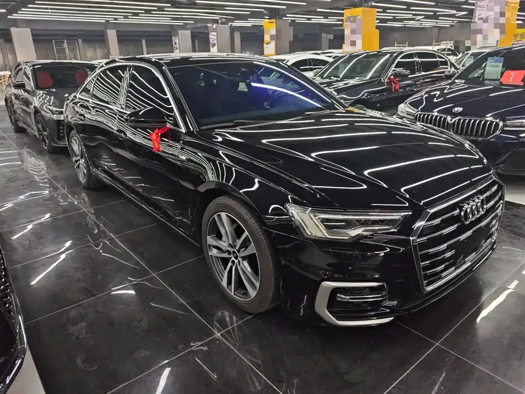 Audi A6L — фото 10