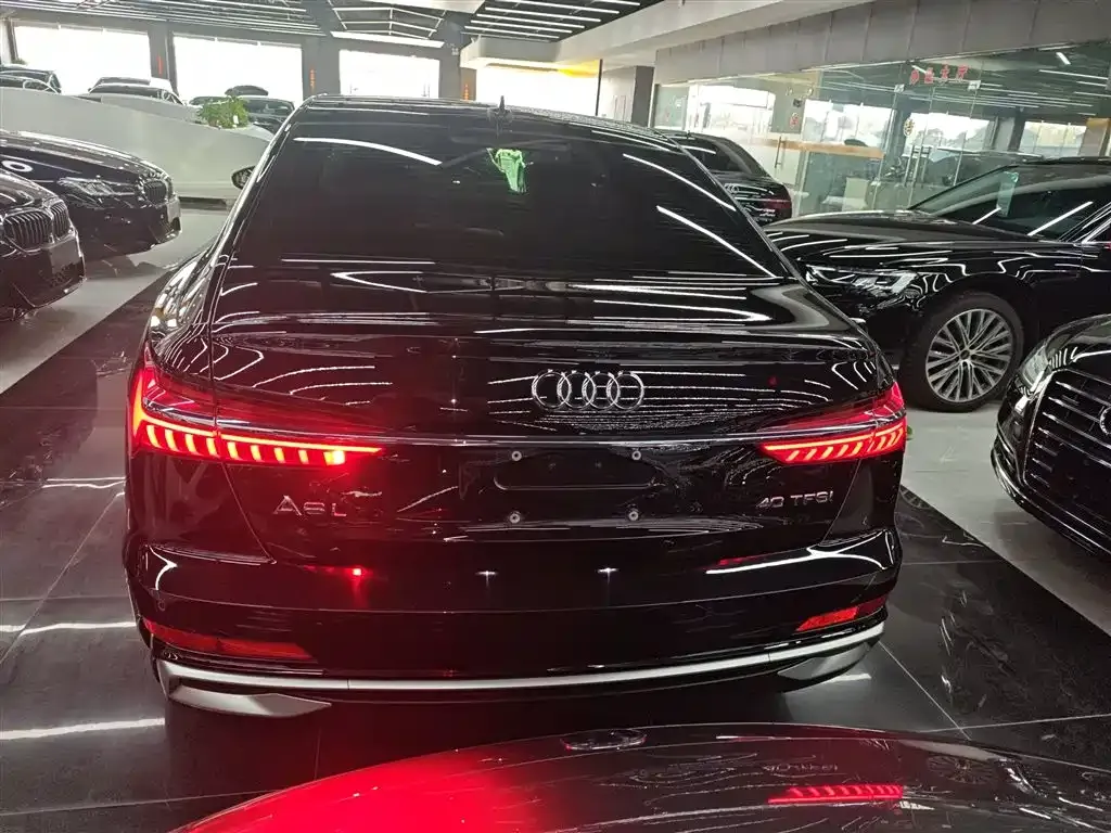 Audi A6L — фото 5