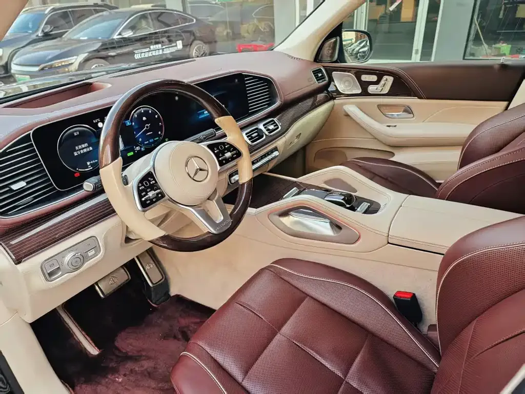 Mercedes-Benz GLS — фото 3