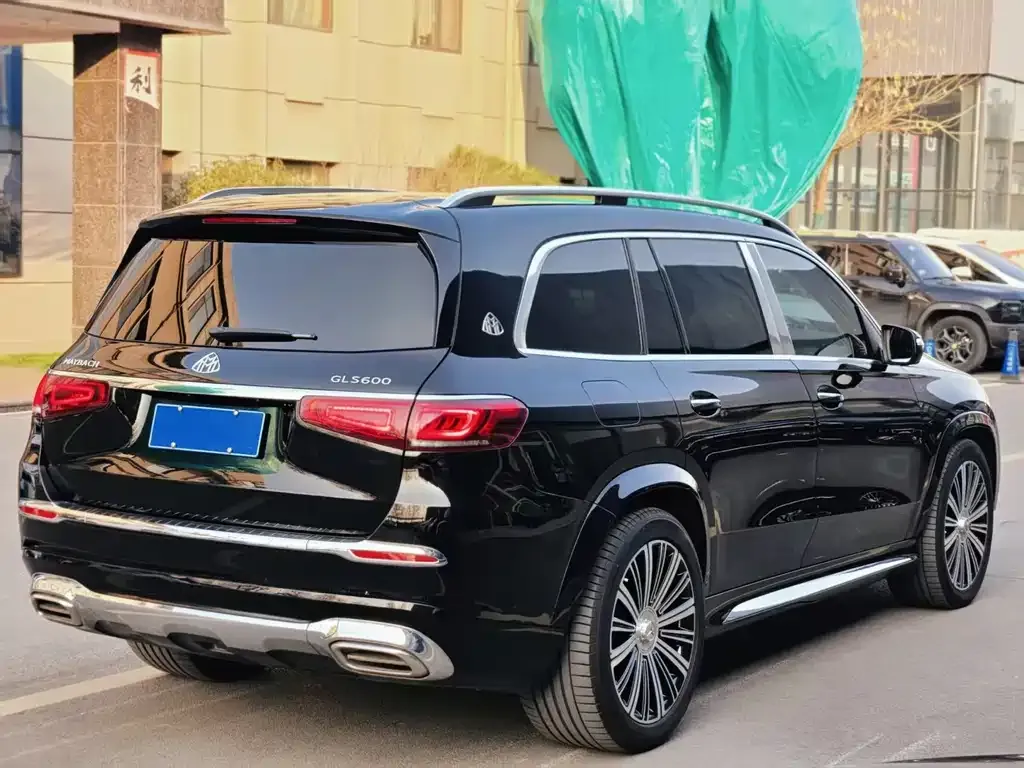 Mercedes-Benz GLS — фото 6